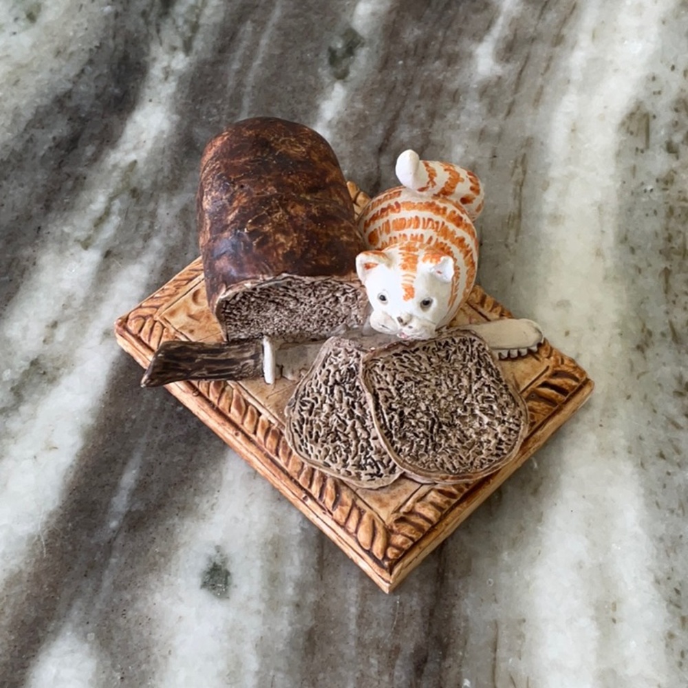 Vintage Cat with Bread figurine